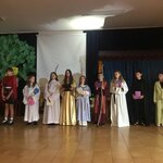 Jasełka 2024 - aktorzy z kl 5b.jpg