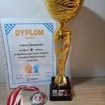 Puchar_ brązowy medal i dyplom za 3. miejsce Łukasza w szachach błyskawicznych..jpg