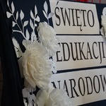 Dekoracja przygotowana z okazji Święta Edukacji Narodowej..jpg