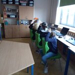 Uczniowie klasy VD podczas wirtualnych wycieczek
